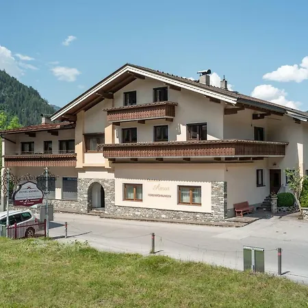 Gastehaus Amor Apartment Mayrhofen